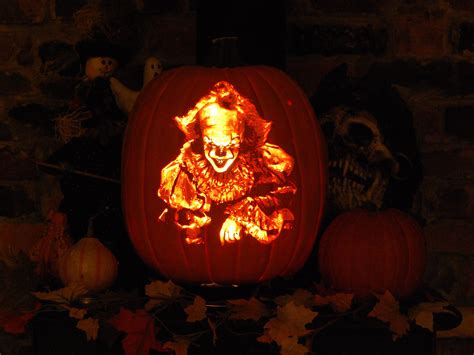 20+ Cool Halloween Pumpkin Designs – The Urban Decor