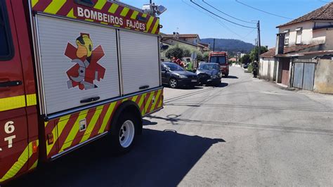 V Tima Tem Anos E Foi Transportada Ao Hospital