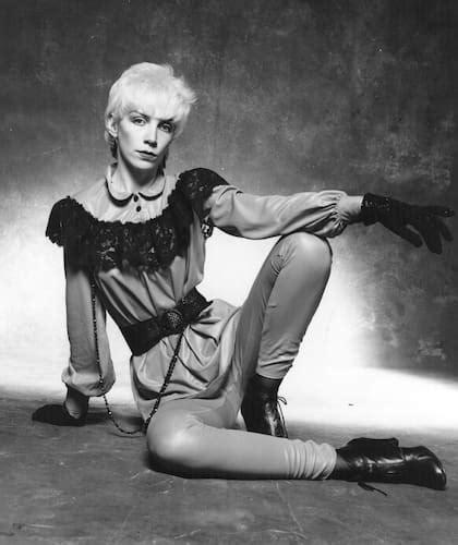 Annie Lennox De La Furia De Eurythmics A Sus Videos De Meditación En Redes Sociales La Nacion