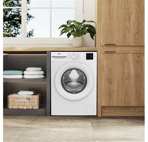 Freestanding Kg Rpm Washing Machine With Quick Programme Bm Wt