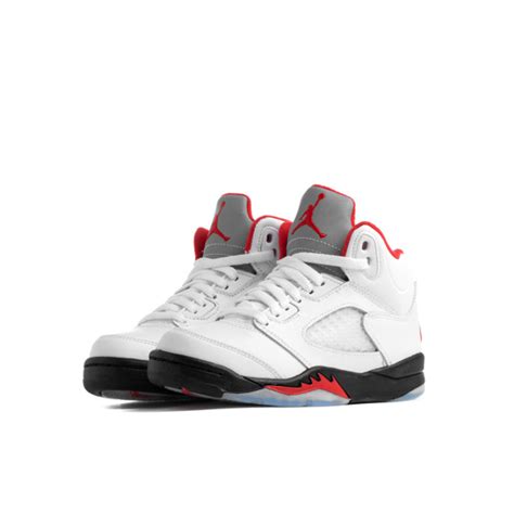 AIR JORDAN V FIRE RED | BSTN Chronicles