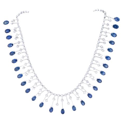 Important Carats Royal Blue Sapphire And Diamond Necklace Set In