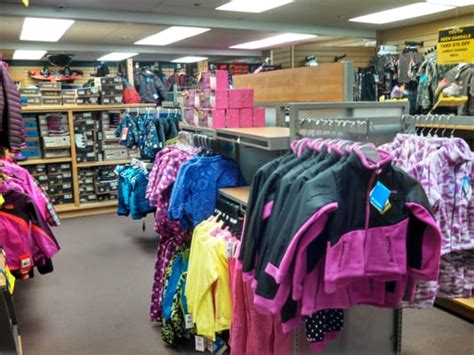 REEDS FAMILY OUTDOOR OUTFITTERS - Updated January 2025 - 19 Photos & 35 Reviews - 522 Minnesota ...