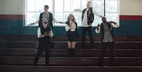 Pentatonix Performing 'Cheerleader' Cover A Capella