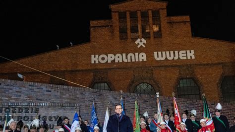 Mateusz Morawiecki uderza w sędziów w rocznicę pacyfikacji Wujka