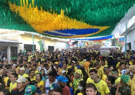 Mais De Mil Torcedores Lotam Rua Da Copa Em Manaus Para Assistir