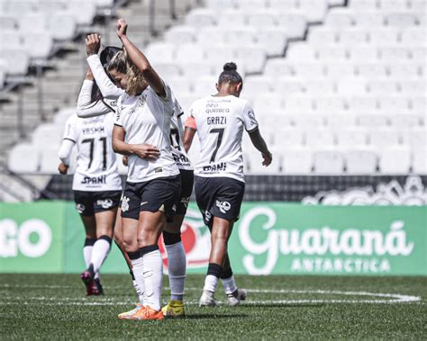 Veja fotos de Corinthians x Real Brasília pelo Brasileirão feminino