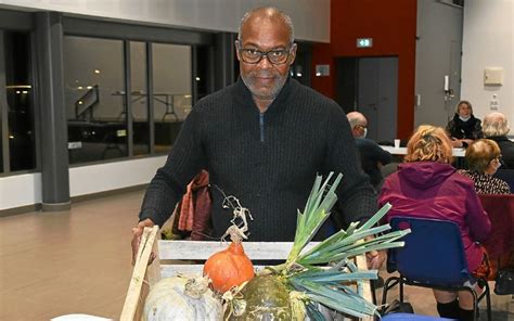 Aux Biaux Jardins De Ploufragan Socrate D Tient La Cl Des Champs Le