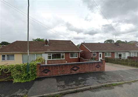 Free Property Report 16 Oaks End Close Glyn Gaer Gelligaer Cf82 8hz