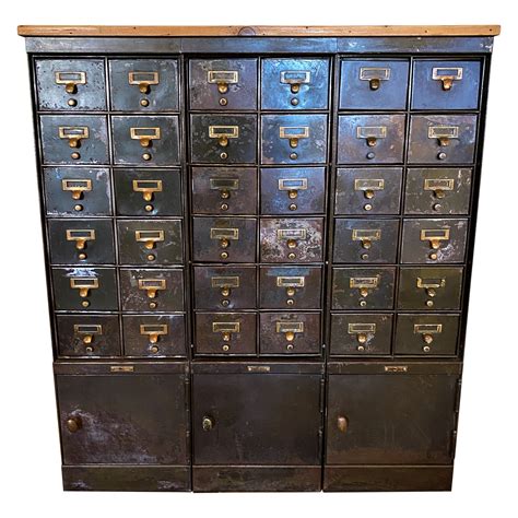 Vintage Industrial Wood Storage Unit Or Multi Drawer Cabinet At 1stdibs Multi Drawer Cabinet