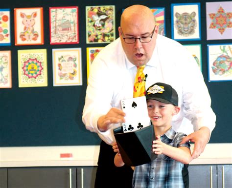 Professional Magician Thrills At Mesquite Library The Progress