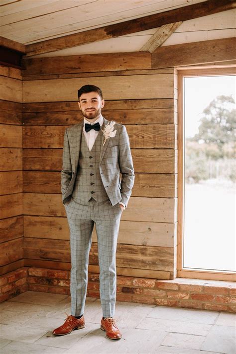 22 Stylish Groom Suit Ideas Uk