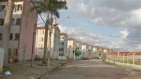 Adolescente suspeito de tráfico de drogas morre ao cair do 4º andar de