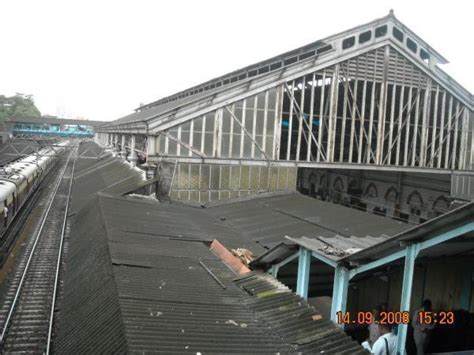 Byculla Railway Station - Mumbai