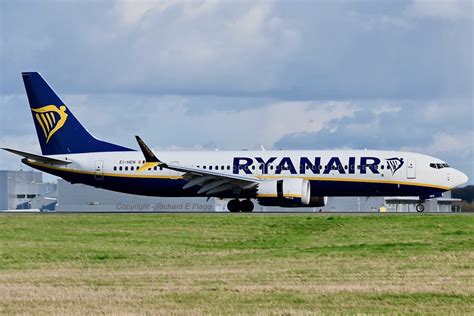 Ei Hen Boeing Max At Stansted Ryanair Richard E Flagg