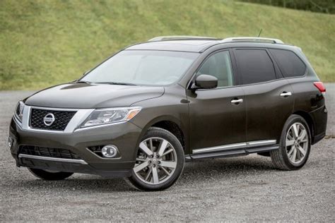 Used Nissan Pathfinder Platinum Suv Review Ratings Edmunds