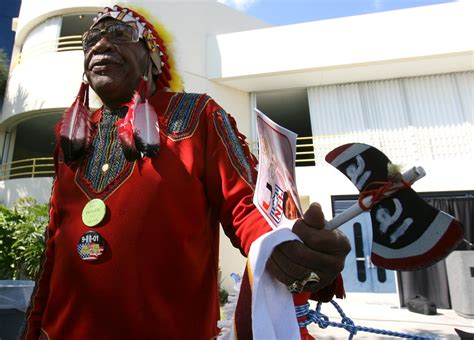 Redskins Superfan Known As Chief Zee Dies General News Newslocker