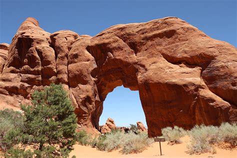 Pine Tree Arch Devil S Garden Arches National Park Kpmst Flickr