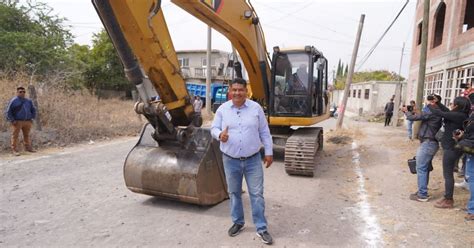 Paco Sánchez dio inicio a obras de pavimentación en avenida Huexca en