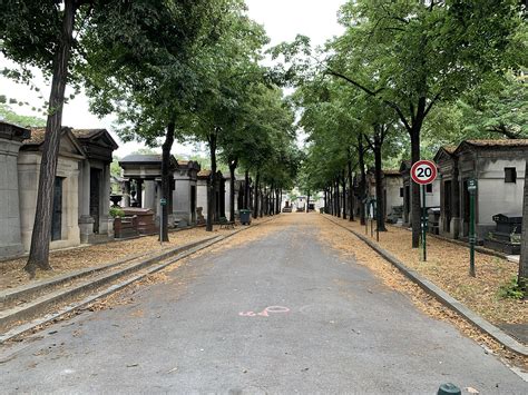 Cementerio de Montparnasse Opinión consejos guía de viaje y más