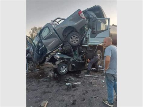 El Impresionante Choque Entre Dos Camiones Una Camioneta Y Un Auto Que