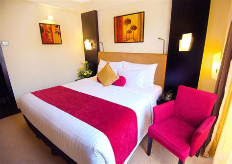 5 Star Luxury Hotels In Bangalore Sterlings Mac Hotel Official Site