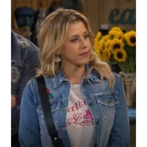 Jodie Sweetin Fuller House Season 4 Stephanie Tanner Denim Jacket