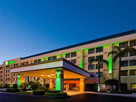 Pet-Friendly Port St. Lucie, FL Hotel | Holiday Inn Port St. Lucie