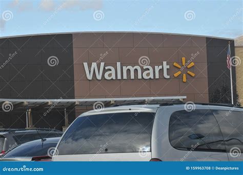 WALMART STORE in CLARKSON,WASHIGNTON, USA Editorial Stock Photo - Image ...