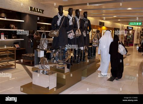 Duty free shopping, Abu Dhabi International Airport, UAE Stock Photo ...