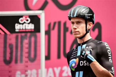 Cyclisme Tour d Italie Dainese rafle la 17e étape au sprint Thomas