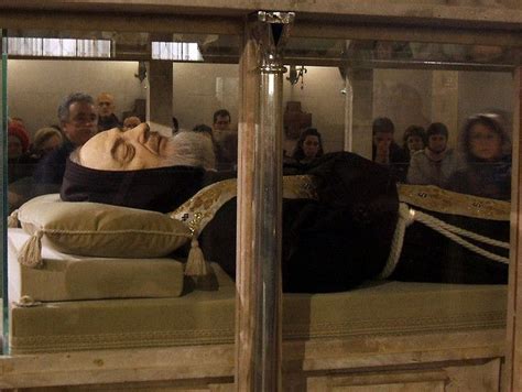 St Padre Pio S Body Exhumed Italy Padres Body Italy