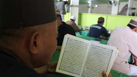 Ayat Demi Ayat Di Lantunkan Warga Binaan Ikuti Tadarus Al Quran Di