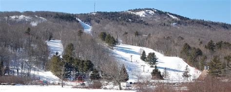 10 Things You Won't Want to Miss at the Camden Snow Bowl