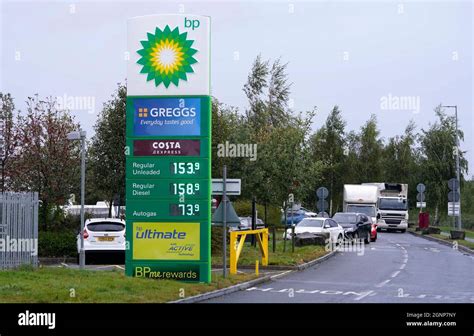 Bp Service Station Hi Res Stock Photography And Images Alamy