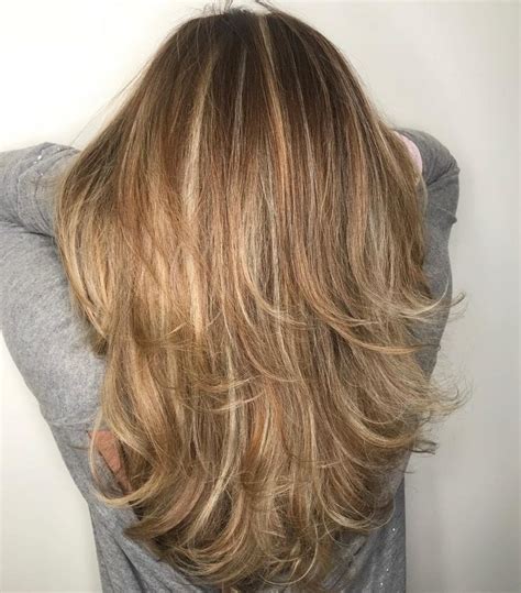 18 Außergewöhnliche lange Frisuren mit Highlights Ideen