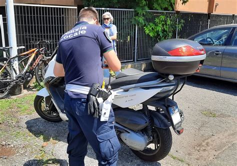 Motociclista Ferito Dopo Lo Scontro Con Un Auto Prima Monza