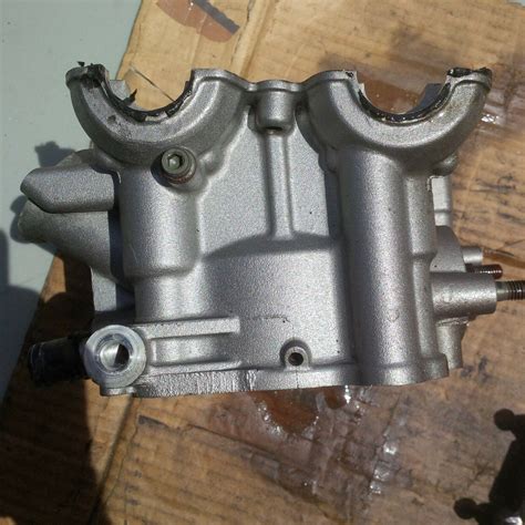 Culasse Moteur Arriere SUZUKI 650 SV SVS SVN N S 1999 2000 2001 2002