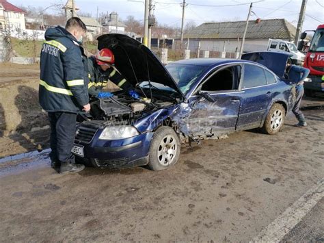 Accident rutier la Murgeni Trei persoane rănite Stiri Vaslui