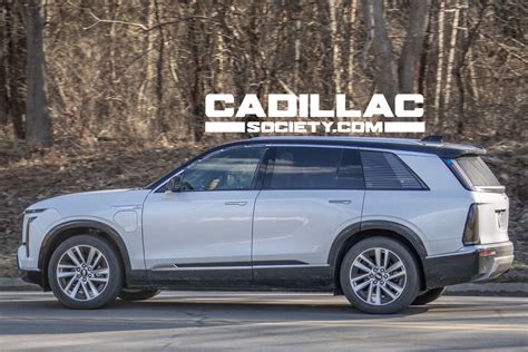 2026 Cadillac Vistiq First In The Wild Photos