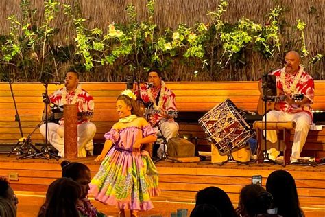 Waikiki Beach Marriott Luau | Paina Waikiki in Oahu