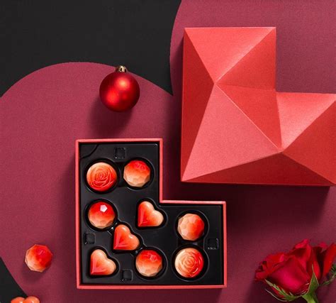 Luxury Black Cardboard Square Diamond Packaging T Sweet Candy Heart