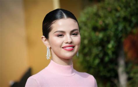 Selena Gómez Deja En Evidencia Los Efectos Del Lupus En Su Cuerpo