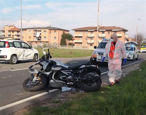 Incidente All Incrocio Tra Desio E Bovisio Ferito Un Motociclista