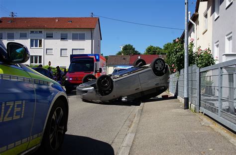 Unfall In N Rtingen Pkw Landet Auf Dem Dach J Hrige Schwer