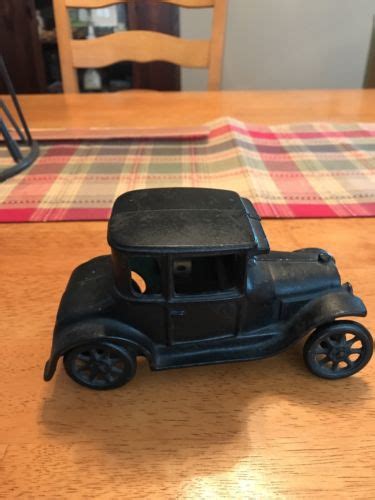 Vintage 1920s Arcade Cast Iron Model T Ford Coupe Toy Car Antique