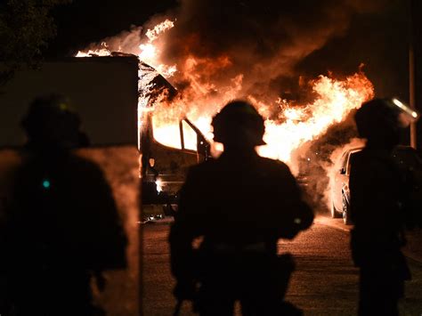 Fast 1 000 Festnahmen Nach Erneuten Krawallen In Frankreich VOL AT