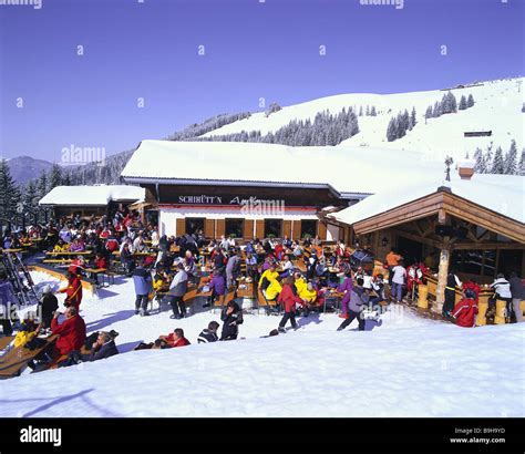 Soll austria ski resort hi-res stock photography and images - Alamy