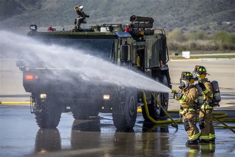 Dvids Images Aircraft Rescue And Firefighting Conducts Mobile Aircraft Fire Training Image