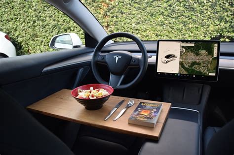 Comment Transformer Votre Tesla En Bureau Mobiwisy